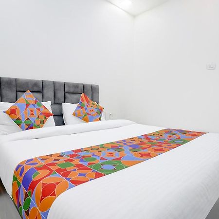 ホテル Fabexpress Bhau Residency - Nr Mumbai International Airport エクステリア 写真