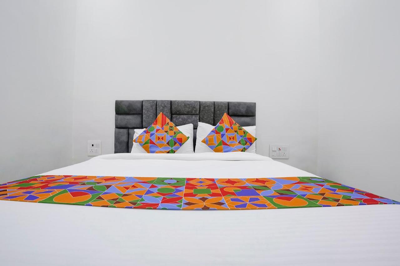 ホテル Fabexpress Bhau Residency - Nr Mumbai International Airport エクステリア 写真