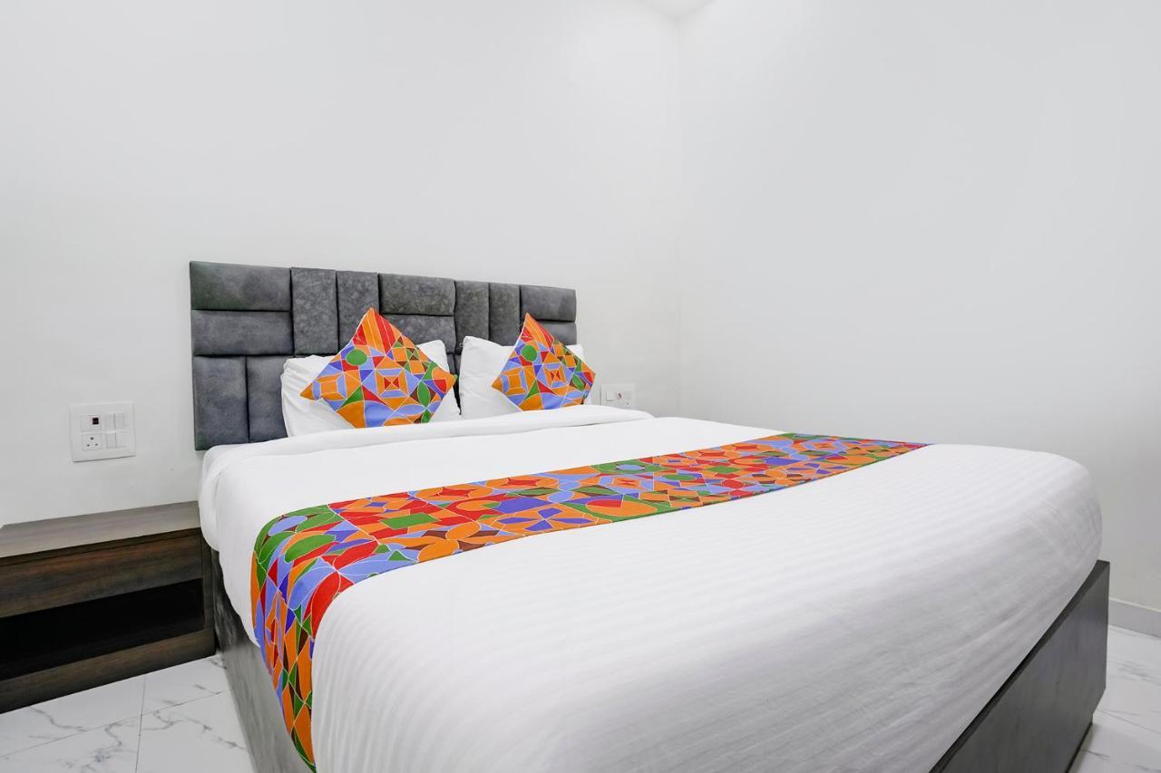 ホテル Fabexpress Bhau Residency - Nr Mumbai International Airport エクステリア 写真
