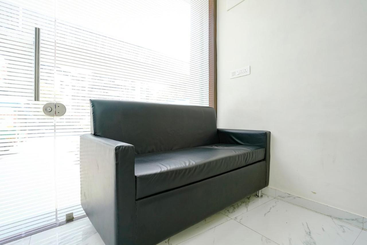 ホテル Fabexpress Bhau Residency - Nr Mumbai International Airport エクステリア 写真